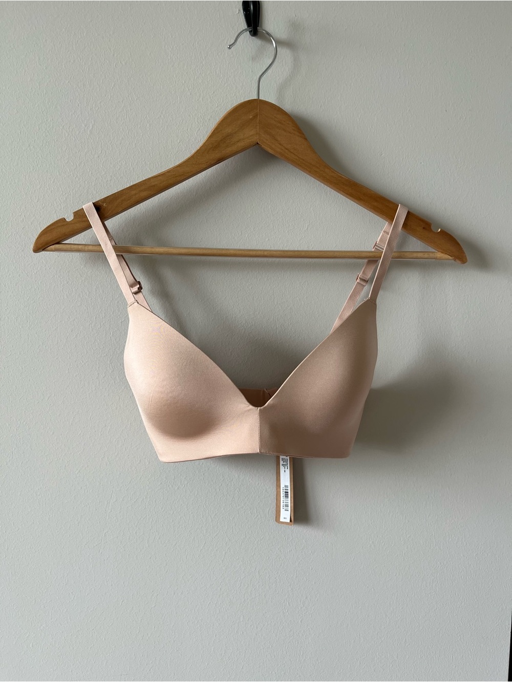 SKIMS Wireless Form T-Shirt Bra 30C NWT Mica Color